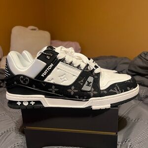 louis vuitton shoes. goat approved. tried on. no box sorry. will negotiate price